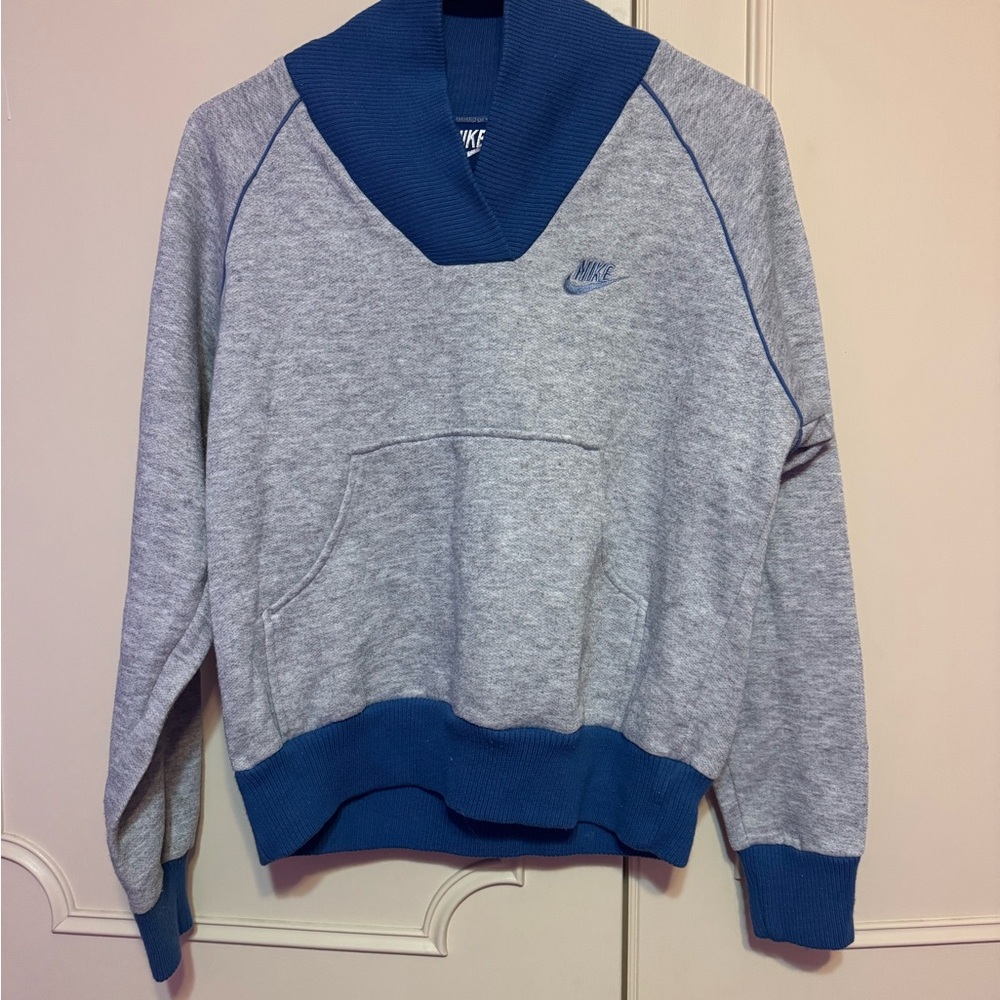 Vintage Nike Sweatshirt
